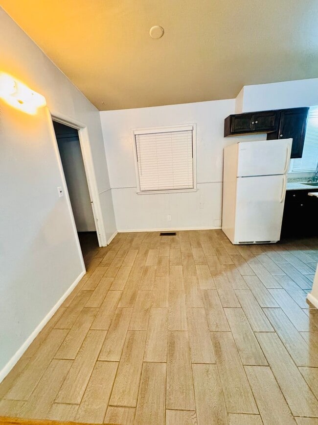 Photo - 5519 N Garrison Pl