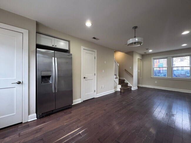 Photo - Charming 2 Bed 1.5 Bath Townhome In Beautiful Lily Ponds