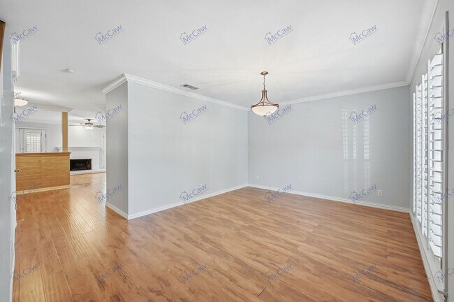 Photo - 1229 Roaring Springs Rd