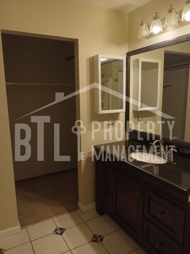 Photo - Three Bedroom House