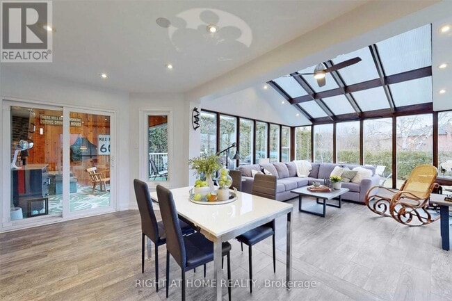 Photo - 43 Topham Crescent