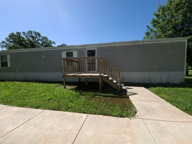 Building Photo - 3379 LA-3059