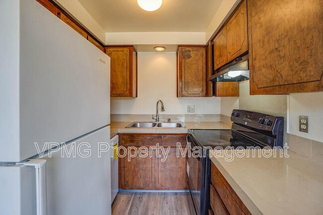 Photo - 2815 Caples Ave Unit 1