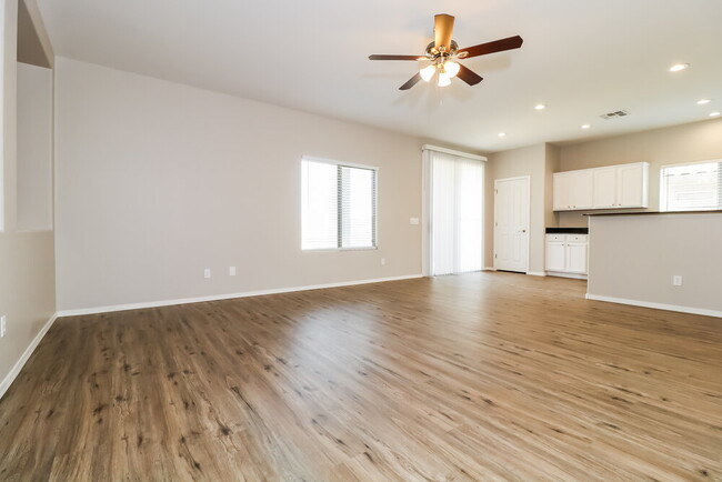 Photo - 6095 S 255th Dr