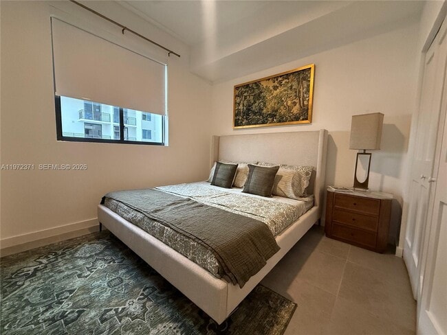 Photo - 2001 Van Buren St Unit 545