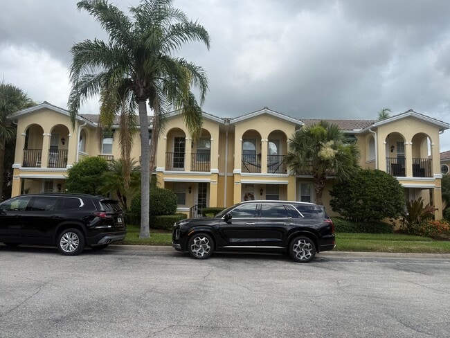 Photo - For the executive who wants it all, and the couple ready to simplify without settling