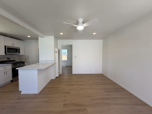 Photo - G21900E Unit 221 South G Street