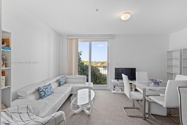 Photo - 2701 SW 3rd Ave Unit 502