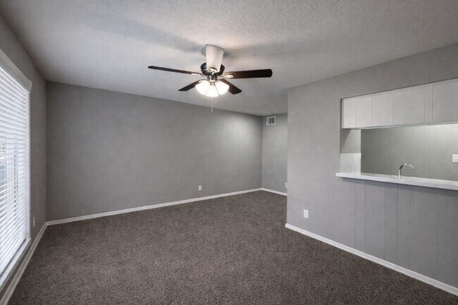 Photo - 414 Marshall St Unit 21