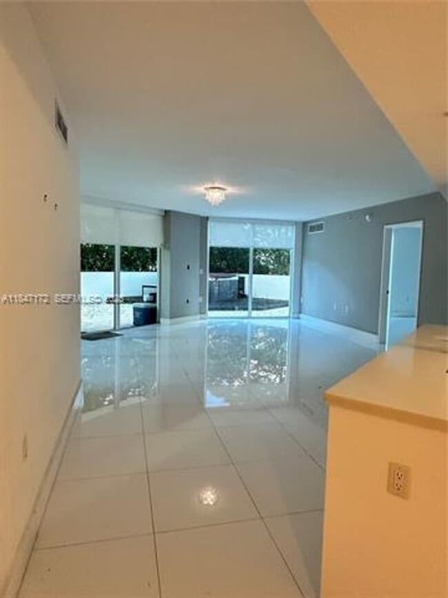 Photo - 200 Sunny Isles Blvd Unit 200 Sunny Isles Blvd  2-501