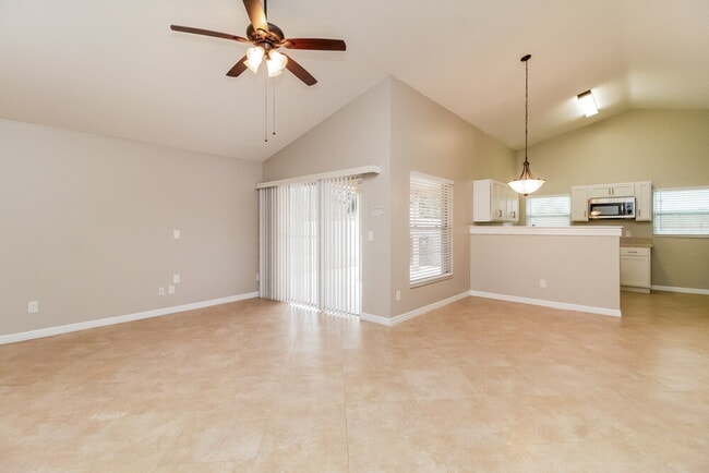 Photo - 2145 Pimlico St