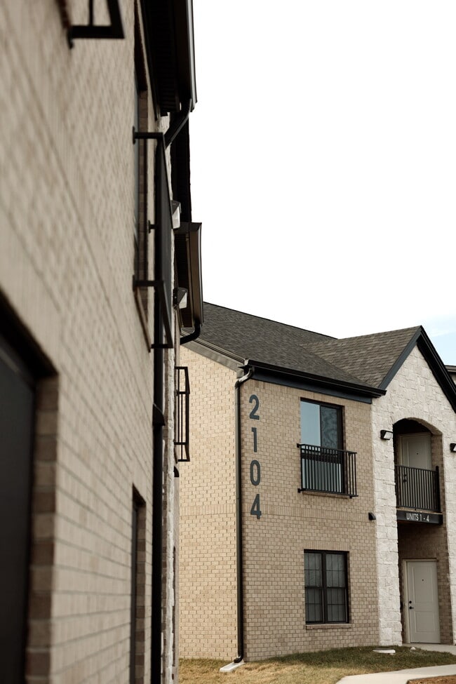 Photo - Oak Hill Apartments