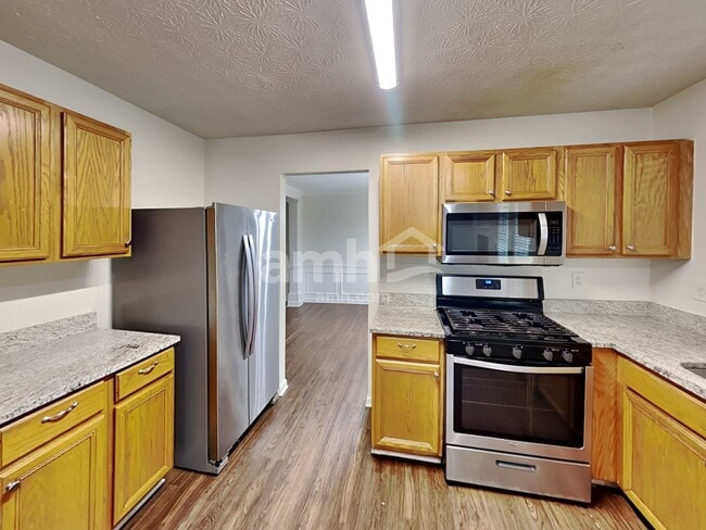 Photo - 3254 Ashgrove Ln SW