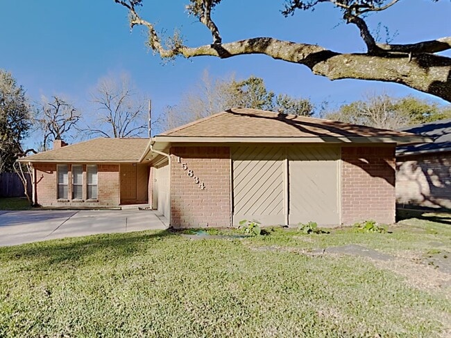 Building Photo - 15834 Fox Springs Dr