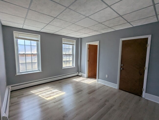 Building Photo - 1-3 Hamilton Street Unit 2