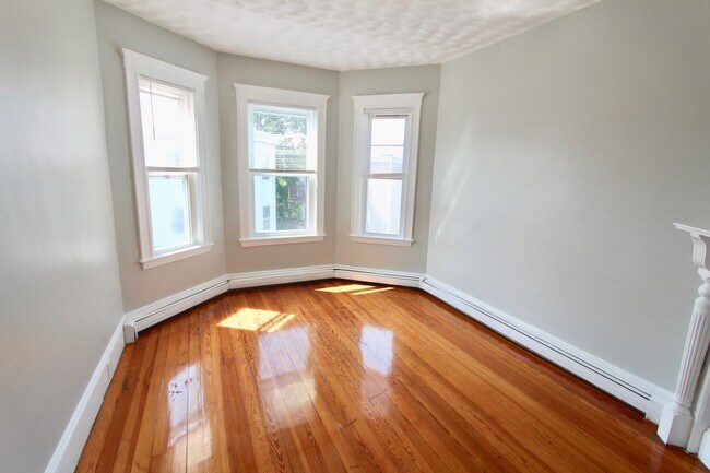 Photo - 14 Elder St Unit 1