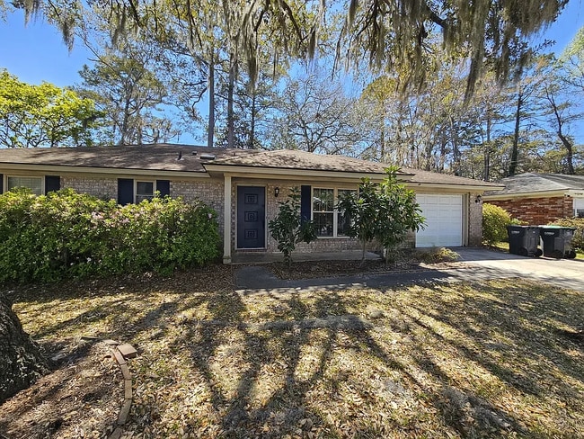 Building Photo - 1112 Cobb Rd