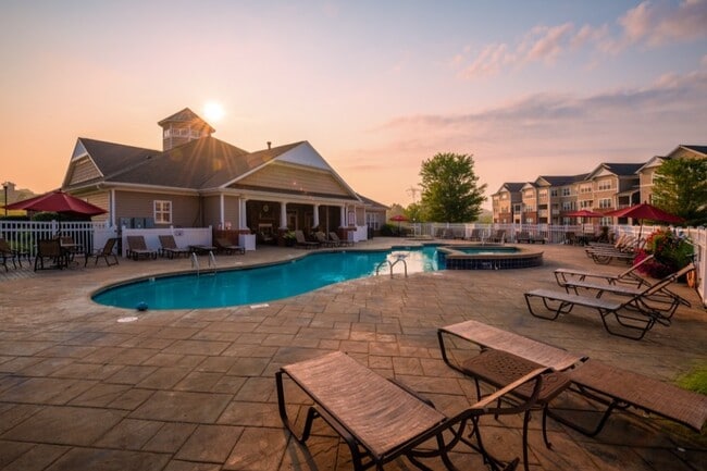 Piscina - Wexford Village at Devonshire