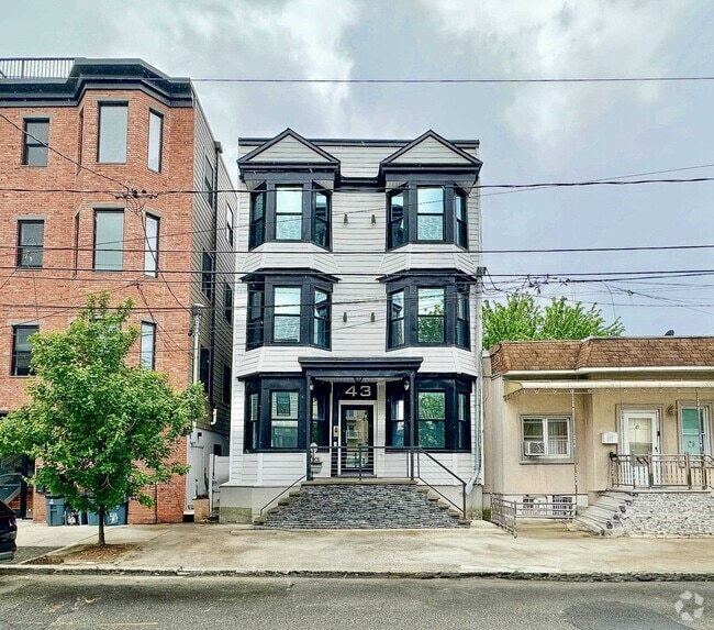Building Photo - 43 Thorne St Unit #3R Rental