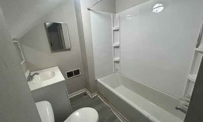 Photo - 417 Utah St Unidad 417 utah upstairs