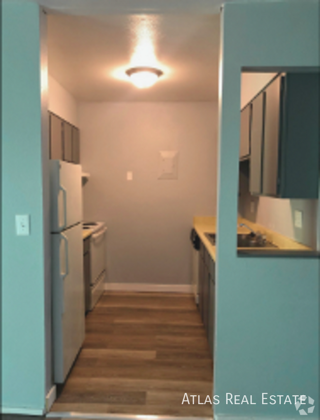 Building Photo - Beautiful 2 BEDROOM 1 BATHROOM Unit 3 Rental