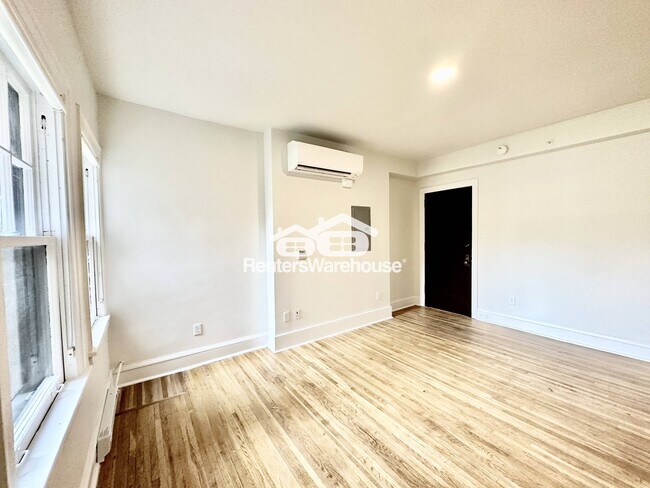 Photo - 2225 Grand Ave