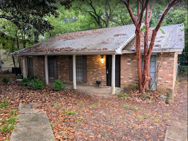 Building Photo - 3248 Harrison Rd