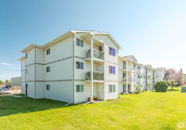 Building Photo - Mainstreet on Fort Saskatchewan