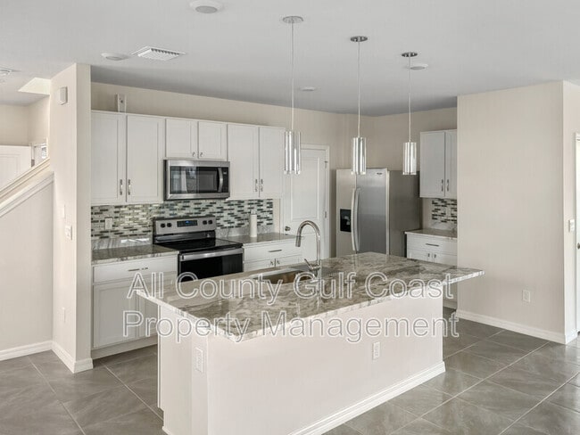 Photo - 3379 Hilltop Cir