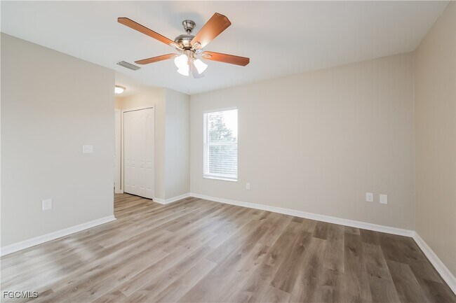 Photo - 2614 43rd St W