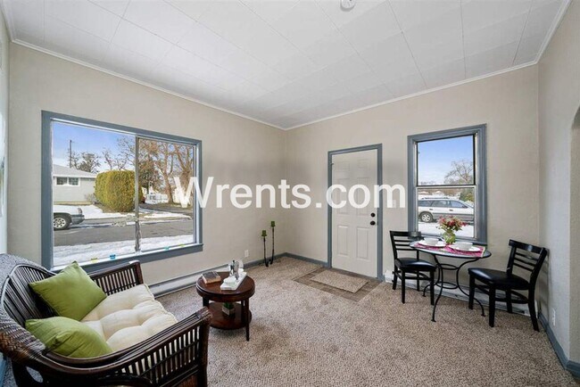 Photo - 1712 E Sanson Ave Unit #1