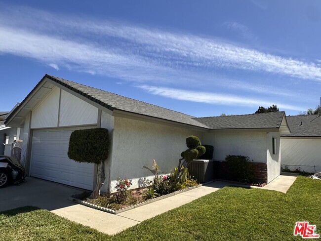 Building Photo - 1554 Leanne Terrace Rental