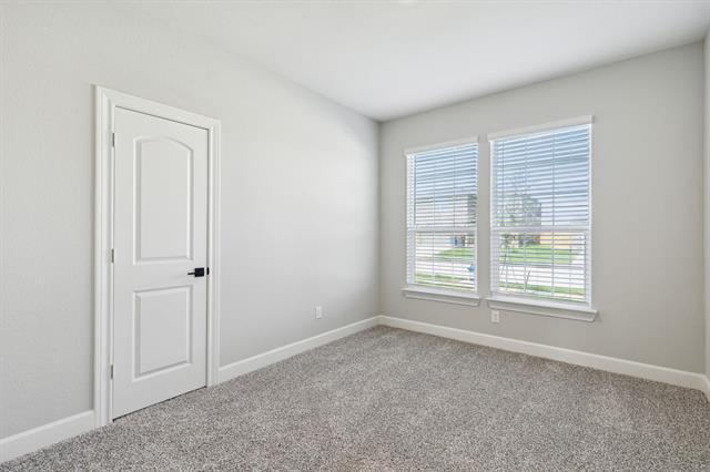 Photo - 609 Harbor Oaks Dr