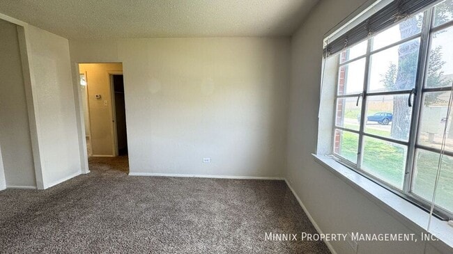 Photo - 3111 Storey Ave