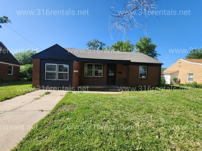 $1,250 - 3 bed 1 bath - Newly Renovated Si... - $1,250 - 3 bed 1 bath - Newly Renovated Si... House