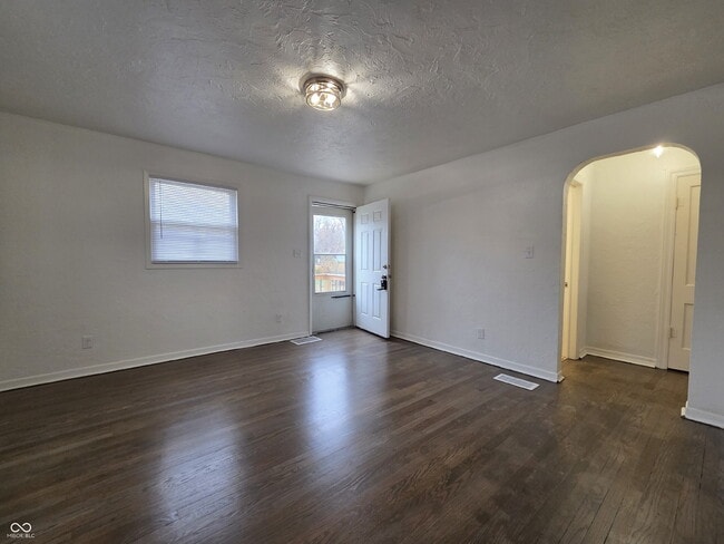 Photo - 702 W 23rd St