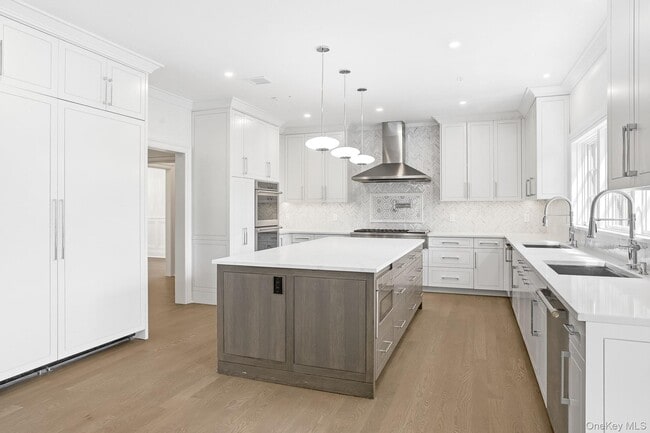 Photo - 229 Soundview Ave