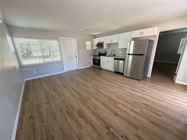 Photo - 1557 S Clara Ave