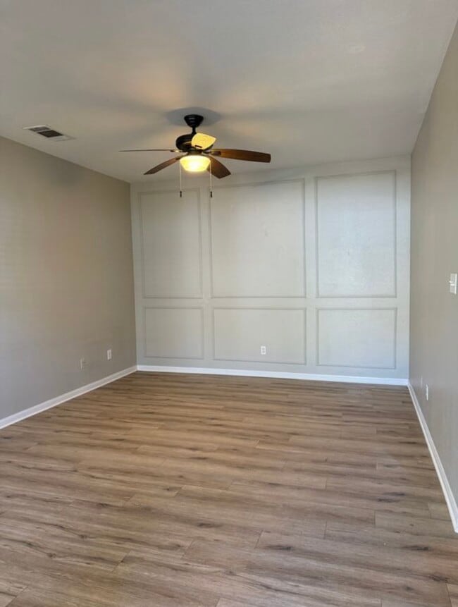 Photo - 2827 Southampton Way Unit Apt A