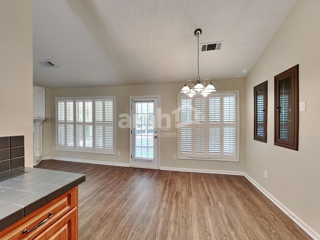 Photo - 3385 Woodash Ln