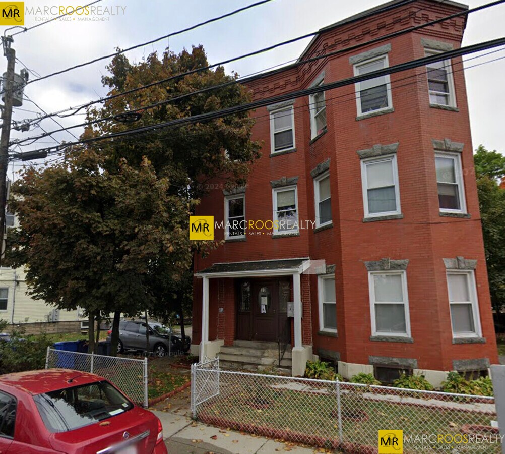 Photo - 35 Waverly St Unit 2