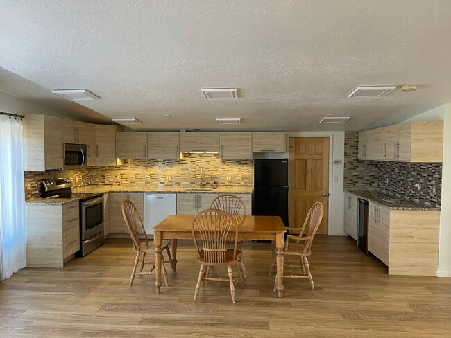 Kitchen - 9175 Cottonwood Trl Unit Studio Apartment