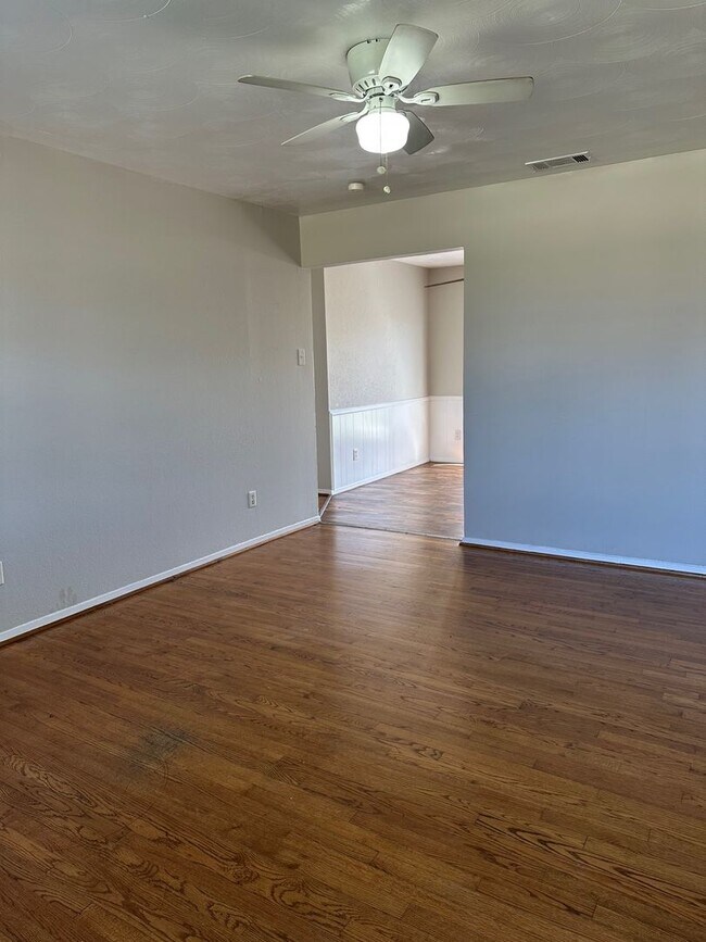 Photo - 4614 Hanover Dr