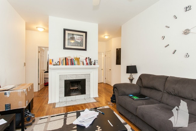 Building Photo - 508 W Deming Pl Unit 1N