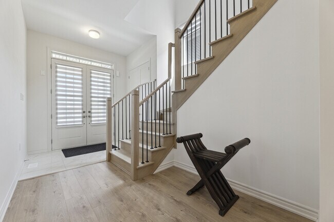 Photo - 1090 Denton Dr