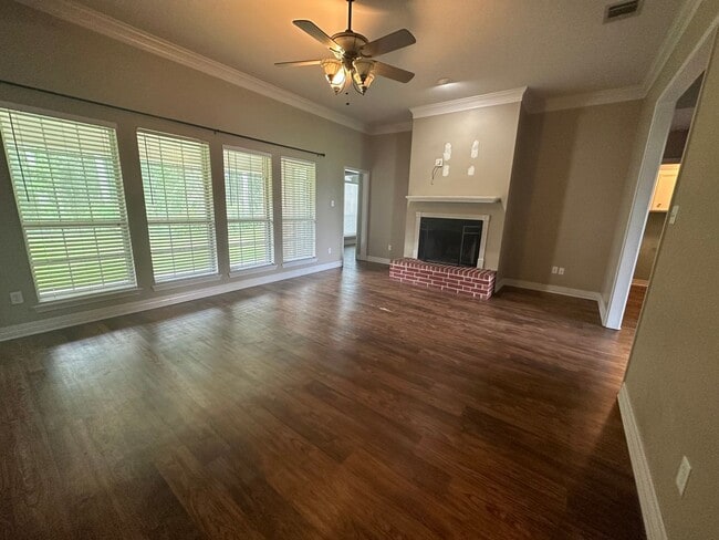 Photo - Large 3 Bedroom Blanchard Home
