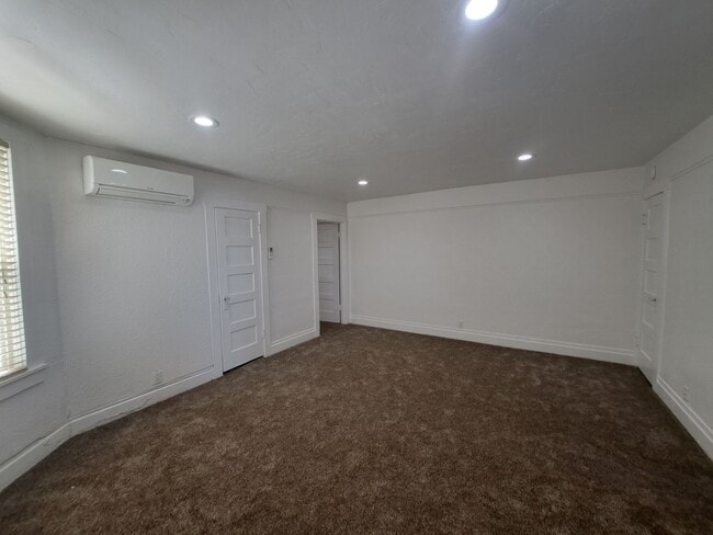 Photo - 532 West St Unit 100