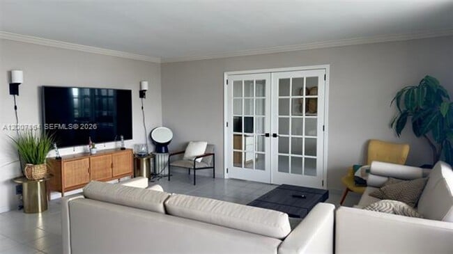 Photo - 9225 Collins Ave Unidad 9225 Collins Ave # 812