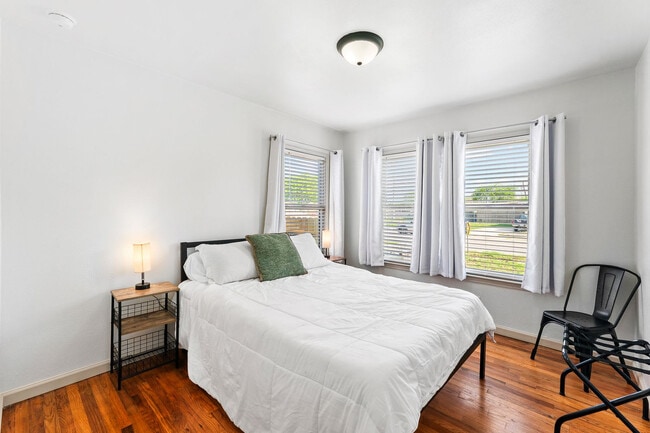 Photo - 406 Robert Dr Unidad ID1268434P