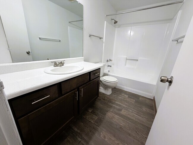 Photo - Hickory Green Apartments of Westland